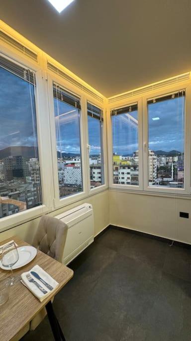Peace And Love Luxury Apartment In Center, New Bazaar 2 Тирана Екстер'єр фото